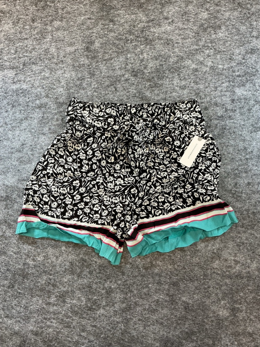 Maeve Black and White Floral High Waisted Shorts A24